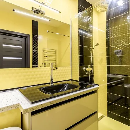 Balabana Yellow Apartment Lviv